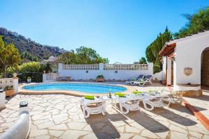 Villa Colbryca by Villa Plus