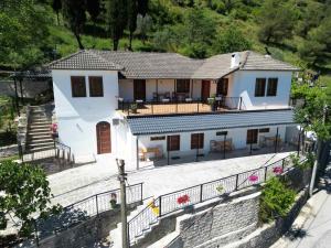 Emblematic House Apartment 4