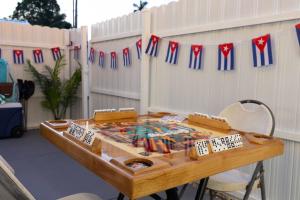 Havana Nights King Bed Sofabed Patio Wi-fi