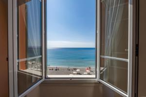 Double Room with Sea View - Beach Package
