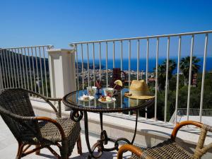 Modern & Private Villa in Unique Location, Pool and Sunset Terrace