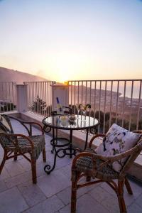 Modern & Private Villa in Unique Location, Pool and Sunset Terrace