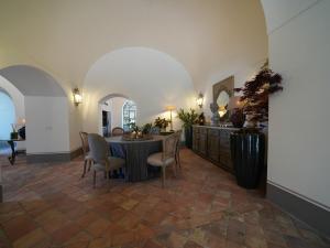 Modern & Private Villa in Unique Location, Pool and Sunset Terrace