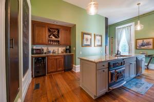 Charles Hammond House