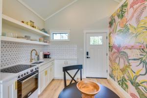 Walk to Laguna Beach Modern Studio in PCB!