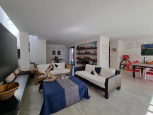 Maisons de vacances Maison d-architecte au calme, 9 pers, proche plage, Arzon - FR-1-775-27 : photos des chambres