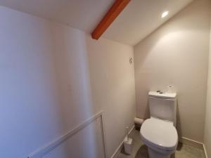 Maisons de vacances Maison d-architecte au calme, 9 pers, proche plage, Arzon - FR-1-775-27 : photos des chambres