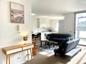 Low Price Family Apartment-2 Bedroom -Parking-WiFi - Sleeps 5