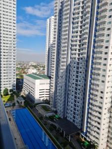 The Grass Residences by Reese T52040