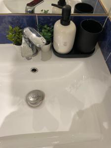 Appartements Logement F2 entier calme a 20 mins de paris , Stade 2 France, Aero CDG, Parc des expositions, Disneyland Paris,Futuroscope, Tour Eiffel : photos des chambres