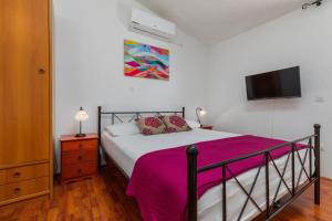 Studio with Balcony and Sea View room in Studio Brela 2713d