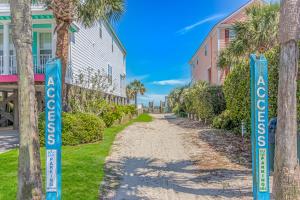 300steps to beach Private Pool Elevator Games Firepit