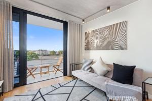 Luxury, modern apartment with rooftop pool