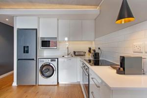 Apartment with Backup Power, Big Balcony and Rooftop Pool