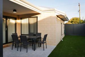 Stables Lane Retreat