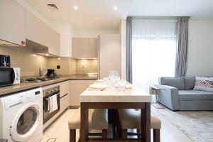 Lux 1 Bed room partment in Sobha Creek Vistas Reserve tower at 9th floor