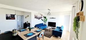 Appartement Standing 110m2 lumineux, Clim, balcons