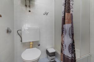 Apartments and rooms by the sea Brela, Makarska - 24416