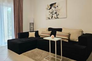 Apartments with parking spaces Kastel Novi, Kastela - 22702