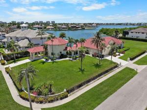 Unique waterfront home with pool, spa and guesthouse - Ubytování bez kategorie ve městě Marco Island