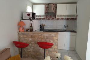 Apartments with parking spaces Rogoznica - 24546