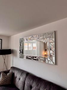 Luxurious High End 4 bedroom House - Free Parking