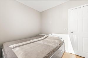 Perfect spacious 2-bedroom apartment near Sky Lagoon