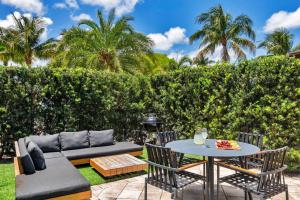 Luxury Tropical Family Oasis