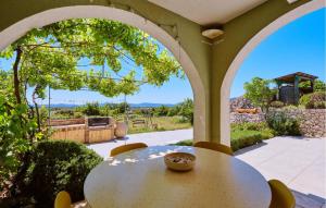 Gorgeous Home In Punta Kriza With Wifi 