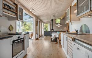 Awesome Home In Fårevejle With Sauna