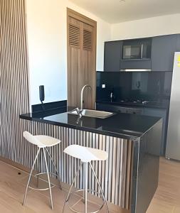 Luxury Apartment with Ocean y Walled City Views