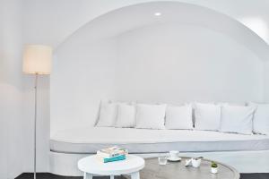 Katikies Chromata Santorini - The Leading Hotels of the World Santorini Greece