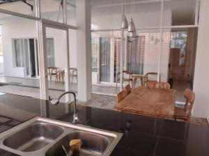4 BR Villa Satria with Private Pool