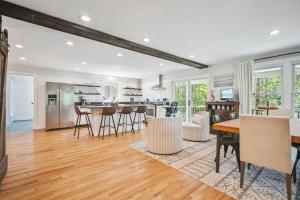 Long John Landing - Heart of Rye - Near Beach