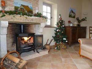 Maisons de vacances Maison familiale avec piscine pres de Bergerac, ideale pour randos et visites historiques - FR-1-616-112 : photos des chambres