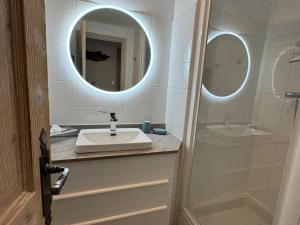 Arc 1950 - Appartement cosy 4 pers, wifi, skis aux pieds - FR-1-686-47