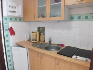 Apartamento en Roses: Terraza, Piscina, 6 Pers. - ES-204-74