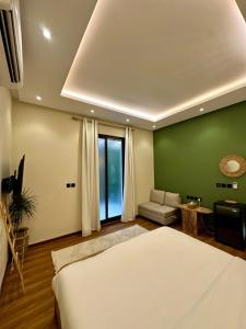 استديو فاخر بتصميم ريفي