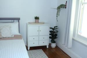 Little Gem City Cottage