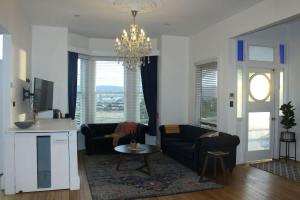 Forest Rd Haven with Tamar River Views