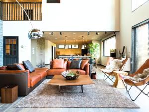 Cairns House by SANA