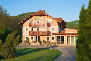 3 star viešbutis Hotel Honti Višegradas Vengrija