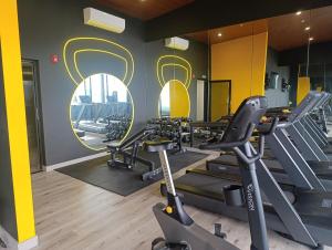 Lovely comfy studio in the city, with AC