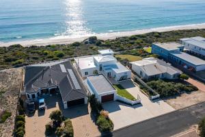 Yoondoordo Luxury Beach House