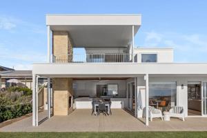 Yoondoordo Luxury Beach House