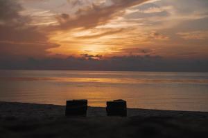 Tharadol Beach Resort