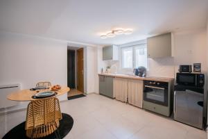 Appartements Love Room 91 avec Jacuzzi XXL - 15min Orly - 30 min Paris : photos des chambres