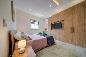 Trident Cove Holiday Home