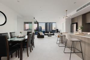 Luxury Perth Hub Walk to RAC Arena & City