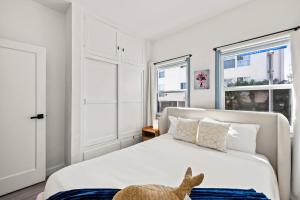 2BR Luxury Getaway Mins to Beach Arcade & Games